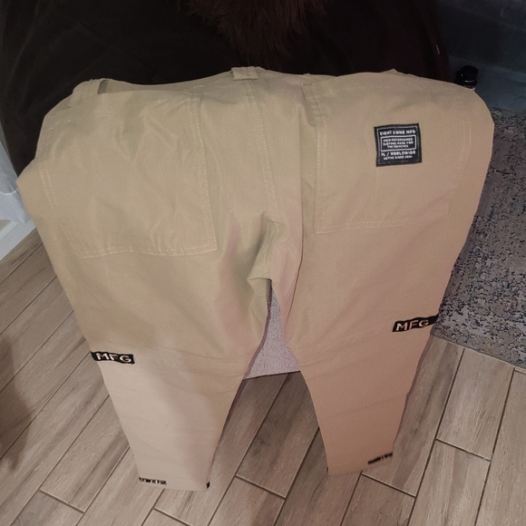 MFG 8+9, SIZE 30, TAN/SAND - Picture 2 of 2